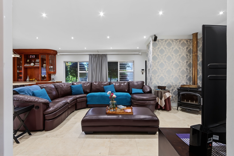 4 Bedroom Property for Sale in Goedehoop Western Cape